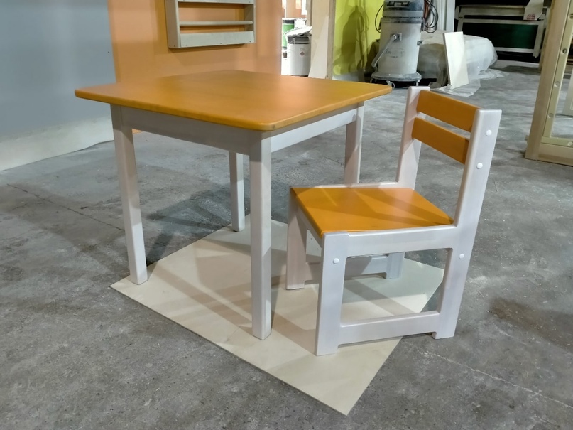 столик и стульчик на заказ полосатая лошадка